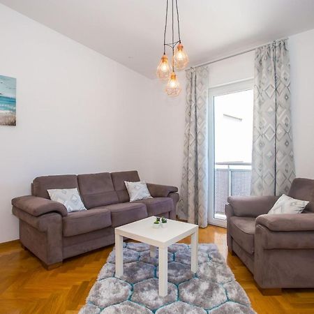 Apartment Dora Near Sea And Center With Private Garage Poreč Extérieur photo