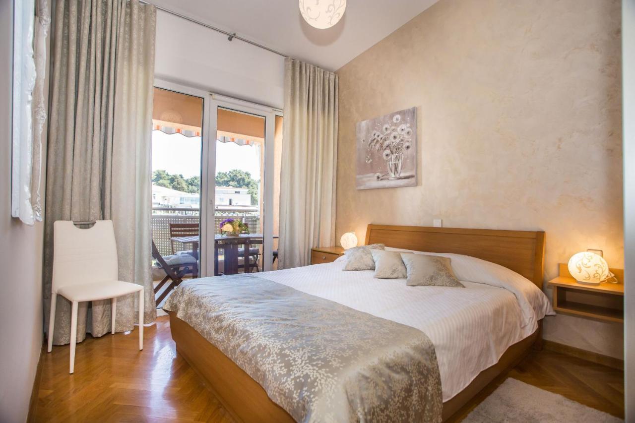Apartment Dora Near Sea And Center With Private Garage Poreč Extérieur photo
