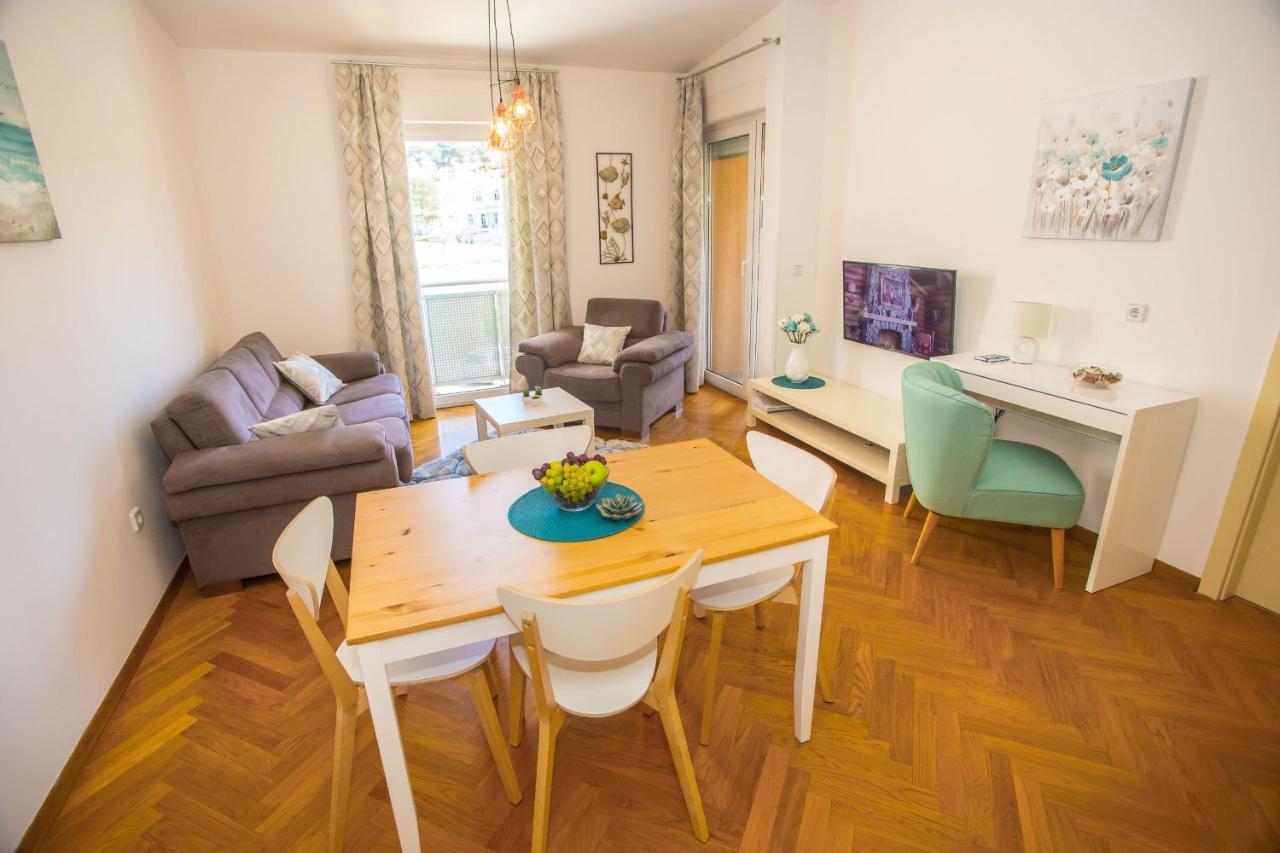 Apartment Dora Near Sea And Center With Private Garage Poreč Extérieur photo