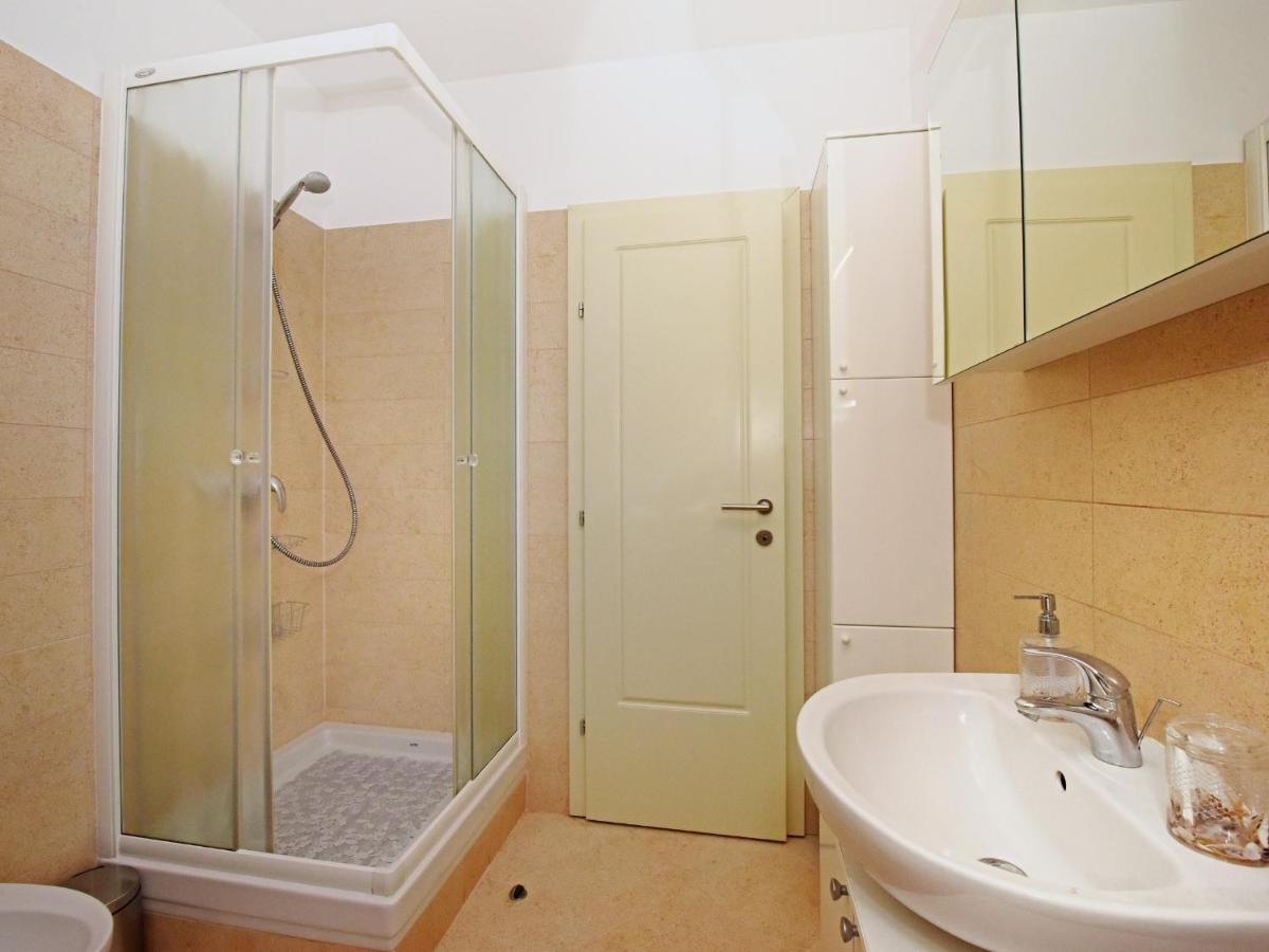 Apartment Dora Near Sea And Center With Private Garage Poreč Extérieur photo